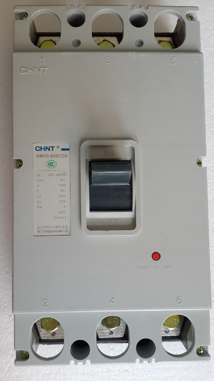 山特ups直流空开 3p200a