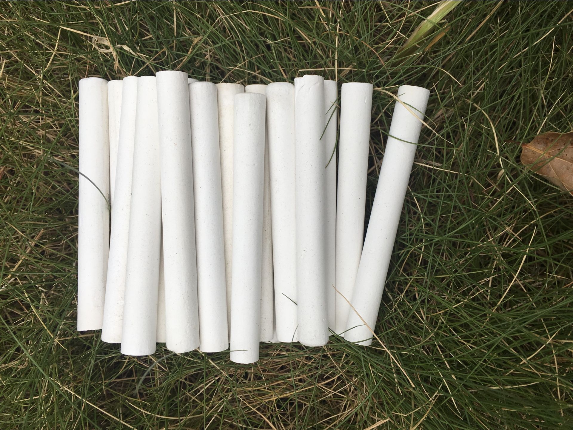 得力deli白色粉笔100支装